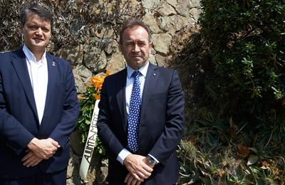 Tricentenari-CombatCaldesEstrac-ofrenafloral-MiquelCal�ada-JoaquimArno