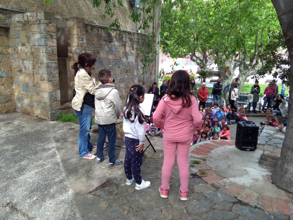 Sant Jordi 2016: literatura i roses amb les entitats m�s emblem�tiques de la vila - Foto 27356652