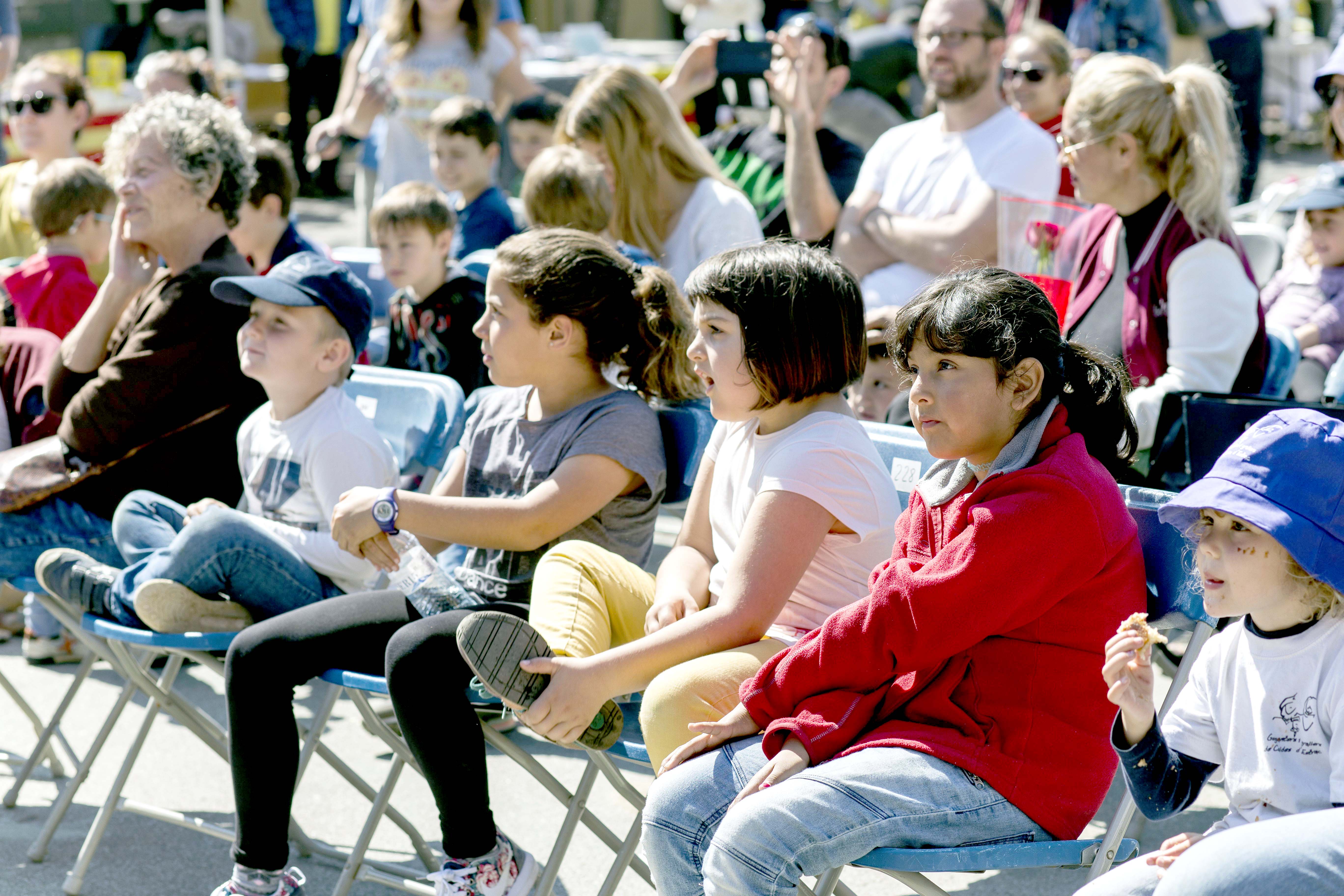 Sant Jordi 2016: literatura i roses amb les entitats m�s emblem�tiques de la vila - Foto 90237389