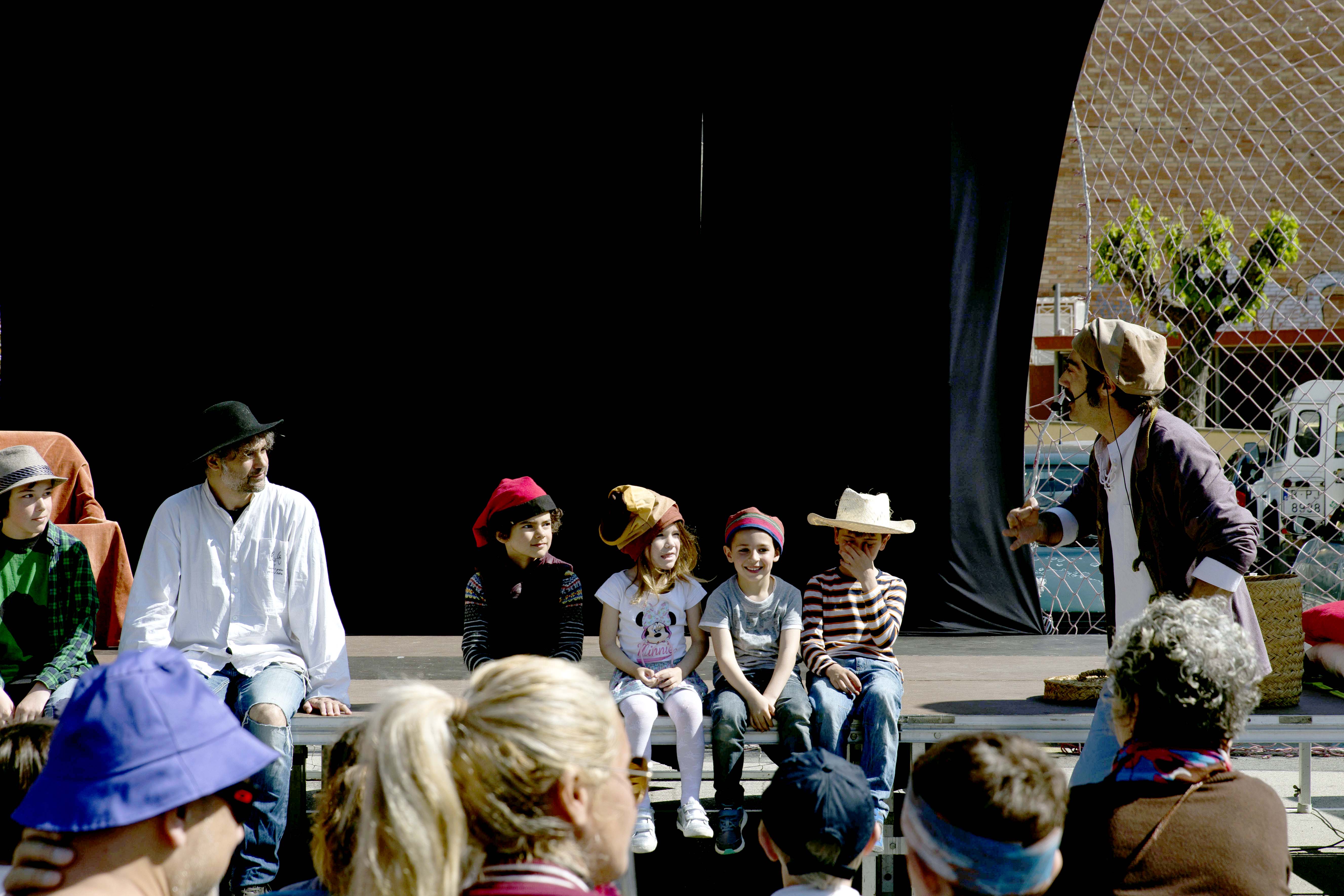 Sant Jordi 2016: literatura i roses amb les entitats m�s emblem�tiques de la vila - Foto 11122845