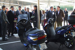 aparcament fotvoltaic motos