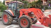 brigada-tractor-ajuntament-caldesestrac
