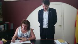 150726_acte_institucional_signatura_colome