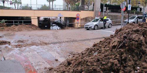 Estralls de les pluges a la Riera de Caldes