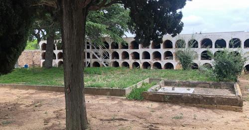 Obres al Cementiri de Caldes d'Estrac