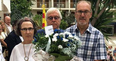 ofrena floral gent d'estrac