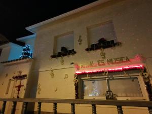 fa&ccedil;ana pau casals 9